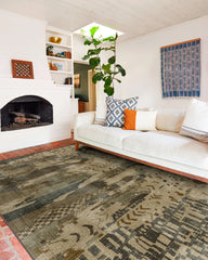 Gaia Charcoal & Tan Rug